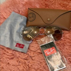 Ray-Ban Silver Aviator Sunglasses with Brown Case